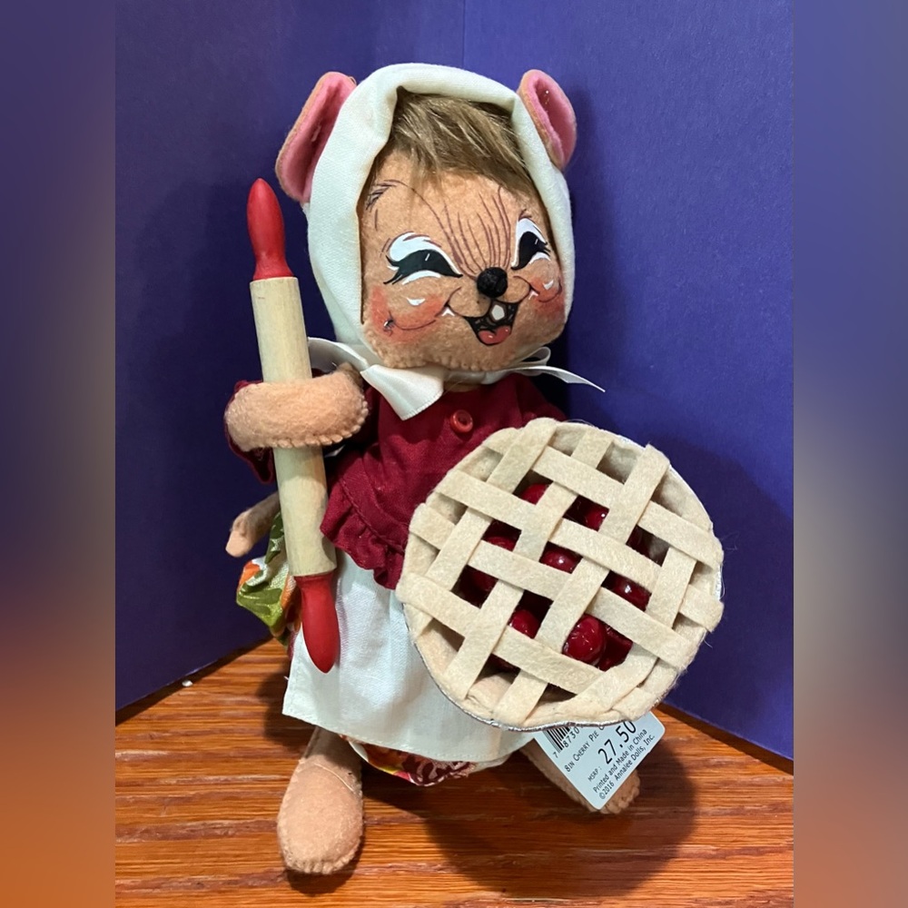 NWT Annalee 8” Thanksgiving Cherry Pie Chef Mouse #350916 with Annalee Bag